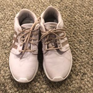 Women’s size 7.5 sneaker
